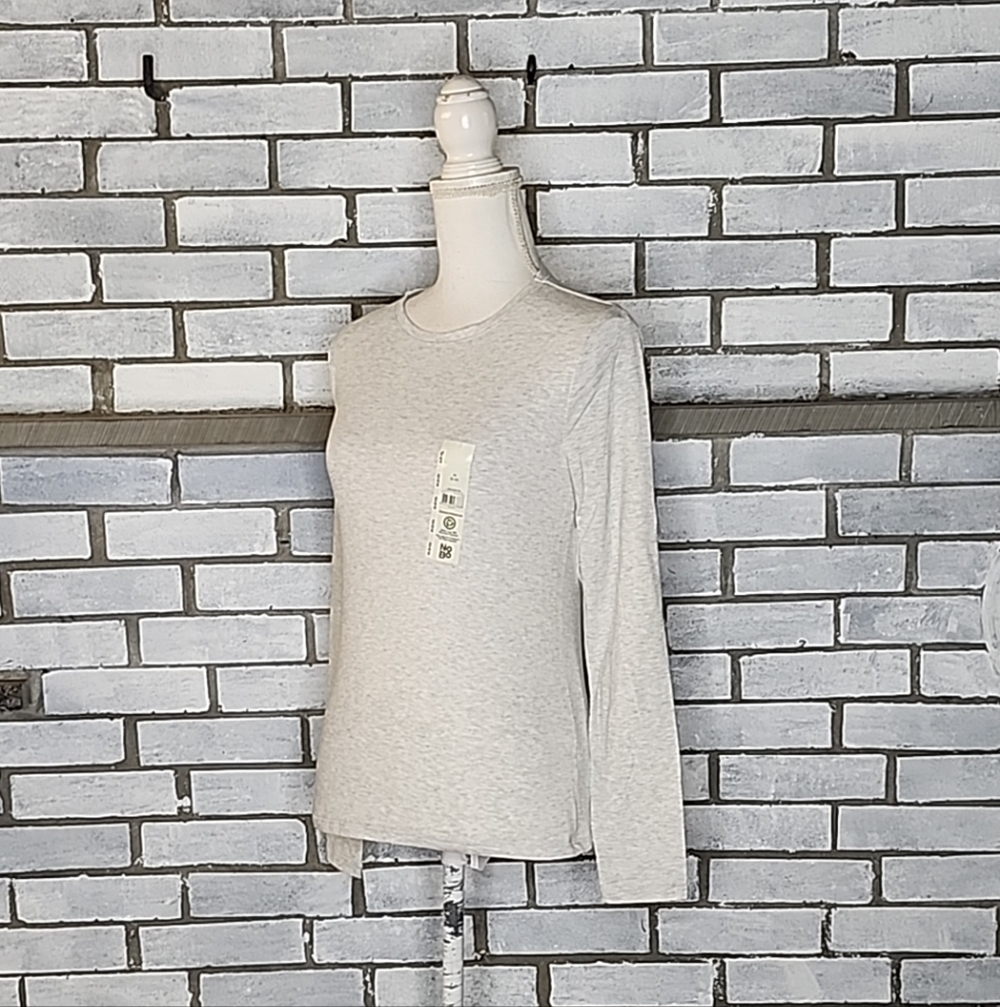 • NWT No Boundaries Women's Long Sleeve Cotton Blend T-Shirt Size M (8-10) Gray